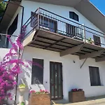 Detached House With Garden And Sea View Casa di campagna Sanremo