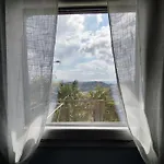 Detached House With Garden And Sea View Casa di campagna