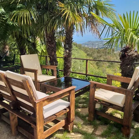 Летний дом Detached House With Garden And Sea View