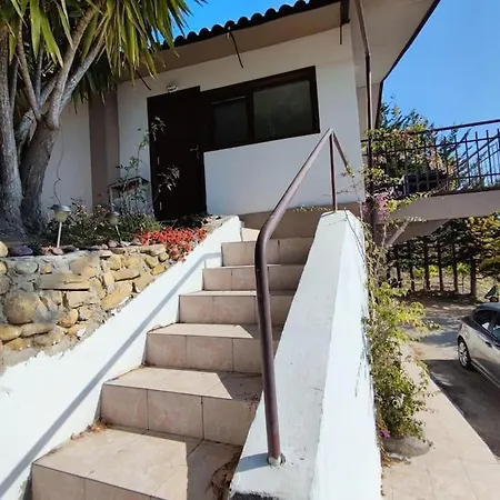 Detached House With Garden And Sea View Летний дом Санремо