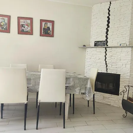 Летний дом Detached House With Garden And Sea View