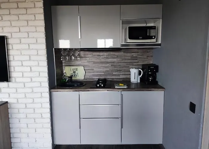 Detached House With Garden And Sea View *